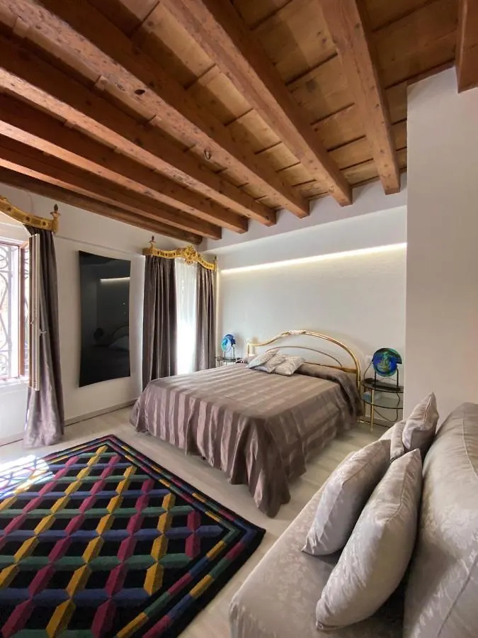 Ln Homes Venice - San Marco Canal View 0*,